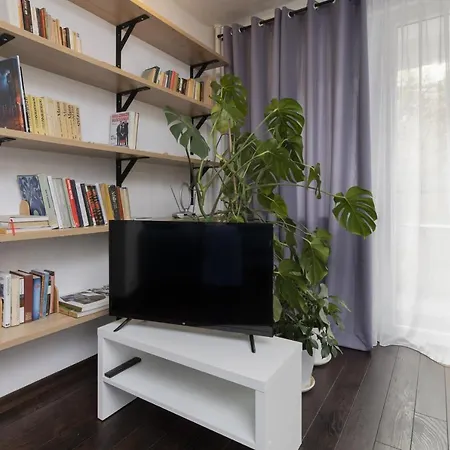 Cosy&sunny Gornoslaska By Renters * Варшава